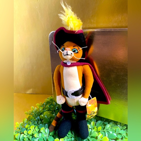 SHREK 2 VTG 2004 PUSS IN BOOTS COLLECTIBLE PLUSH DREAMWORKS 9.5” - Picture 1 of 12